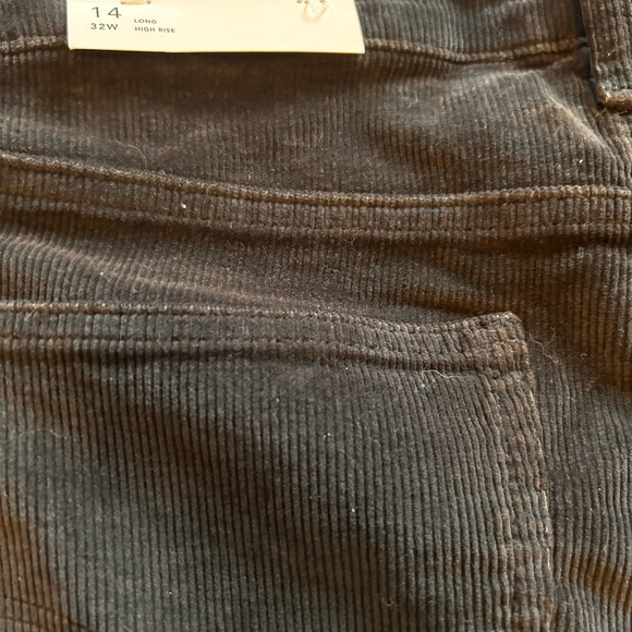 American Eagle Pants - Picture 6 of 8